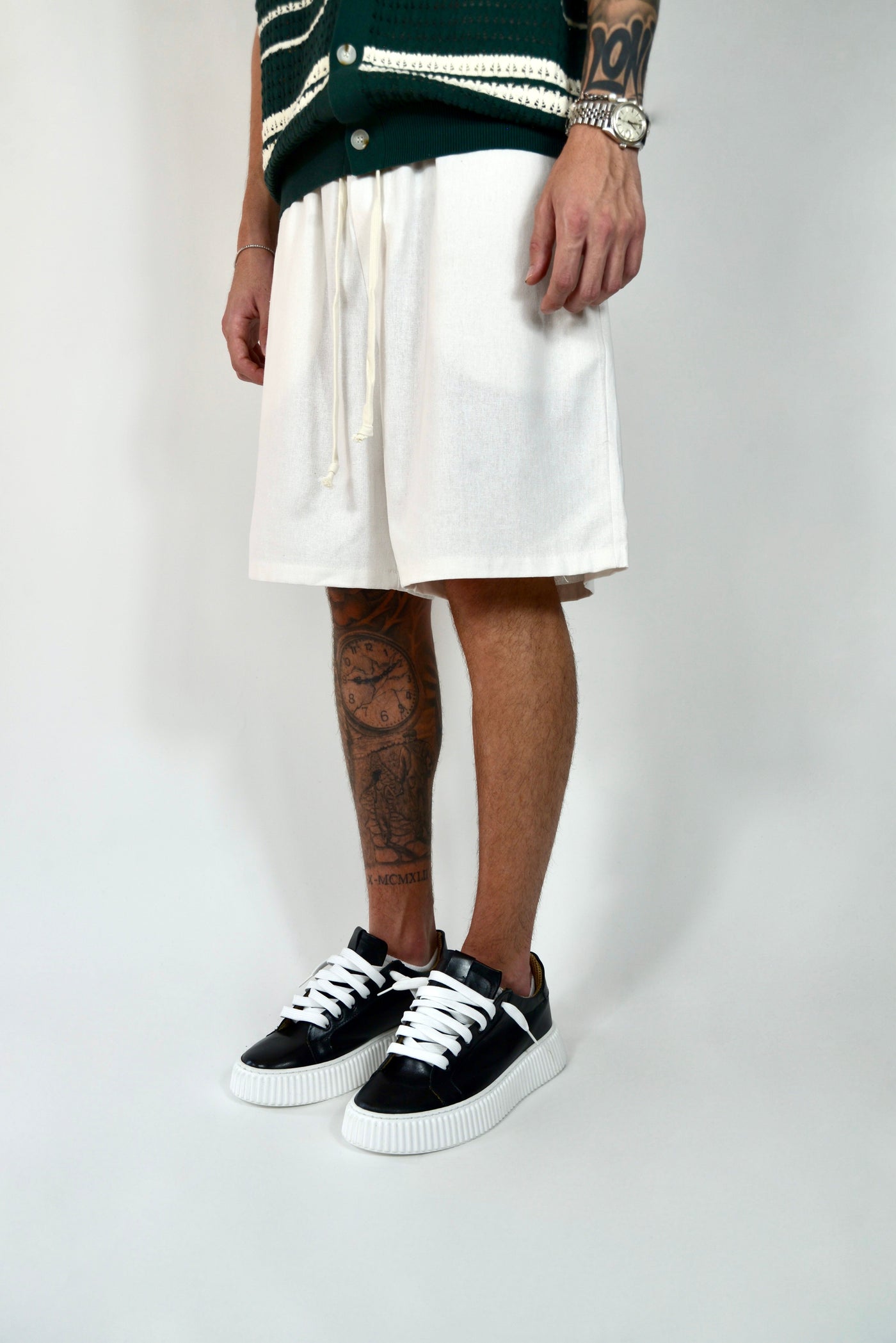 Pantaloncino Elegante In Lino