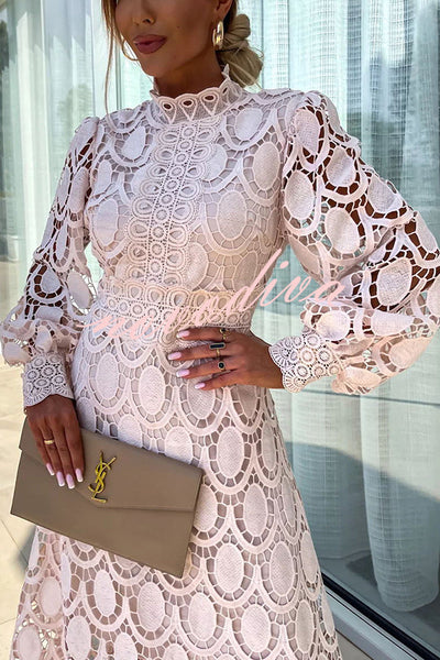 Liza™ - Romantic Lace Dress