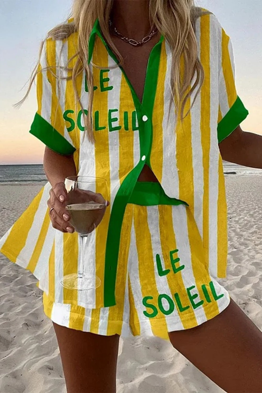 Serafina™| Abito corto in lino a righe gialle