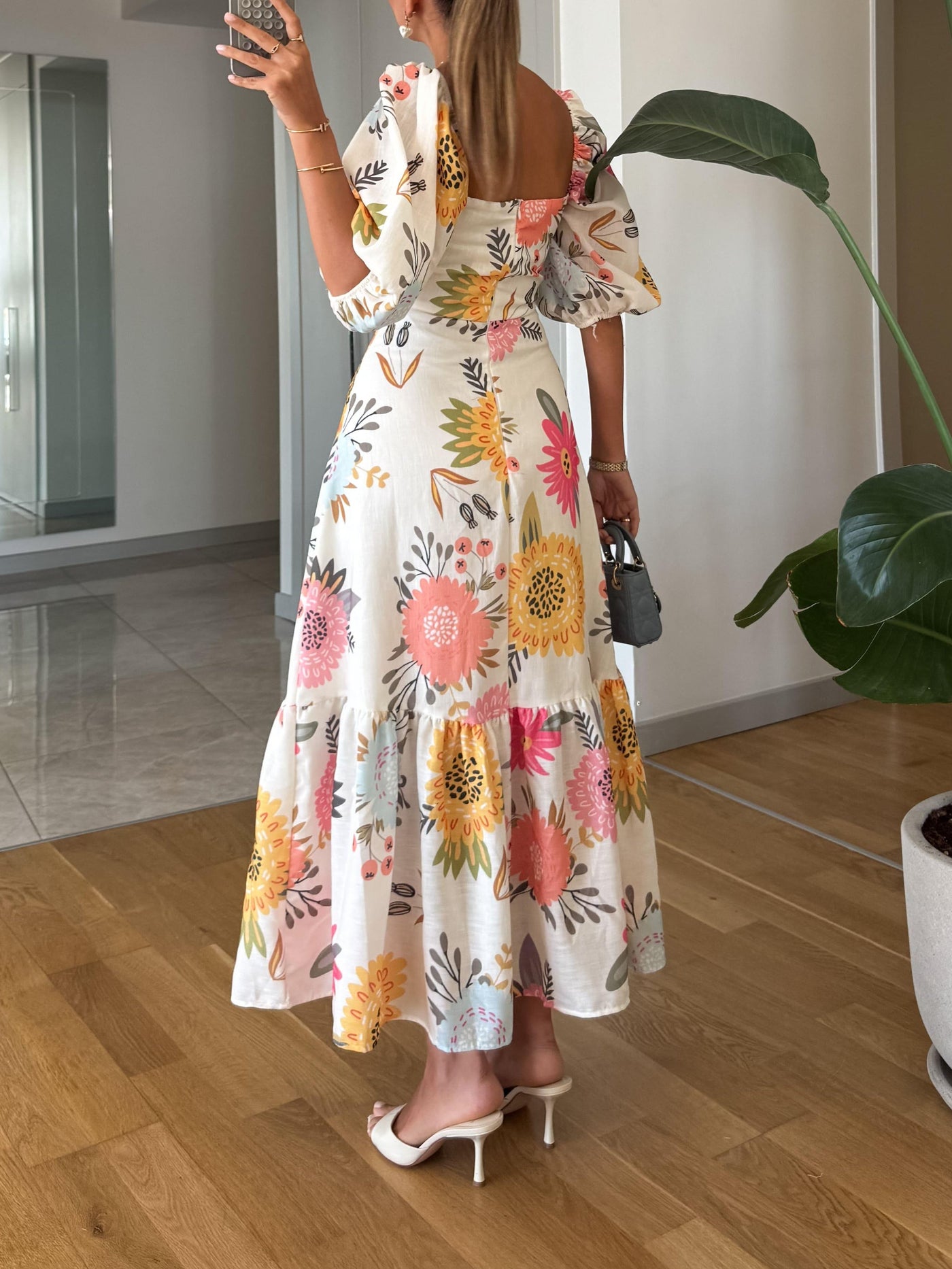 Elisa™ | Abito midi floreale con scollo quadrato