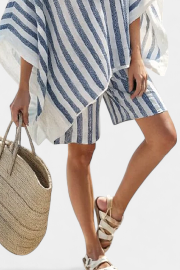 Nora | Set a righe con blusa oversize e pantaloncini