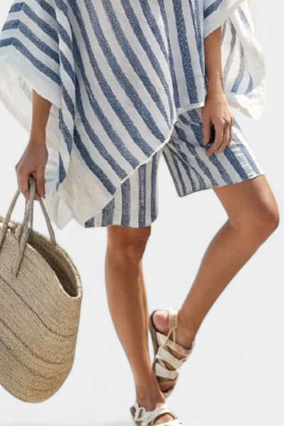 Nora | Set a righe con blusa oversize e pantaloncini
